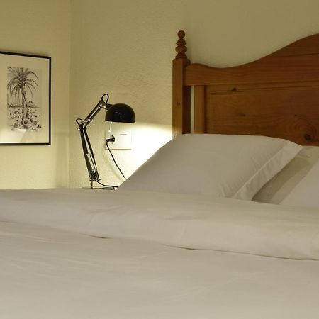 Hostal Can Maret Vilademuls Exterior foto