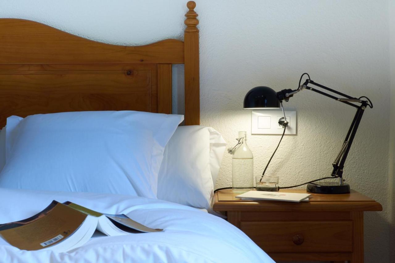 Hostal Can Maret Vilademuls Exterior foto