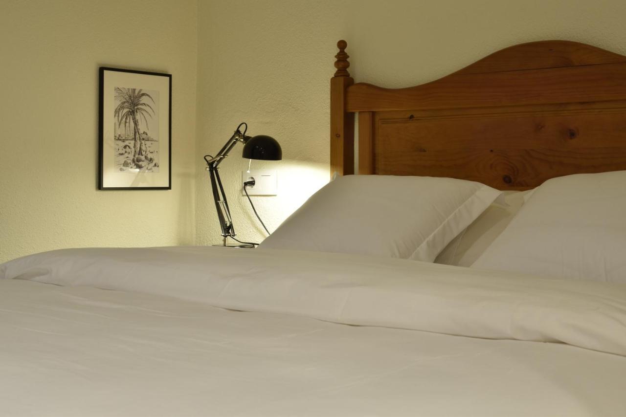 Hostal Can Maret Vilademuls Exterior foto